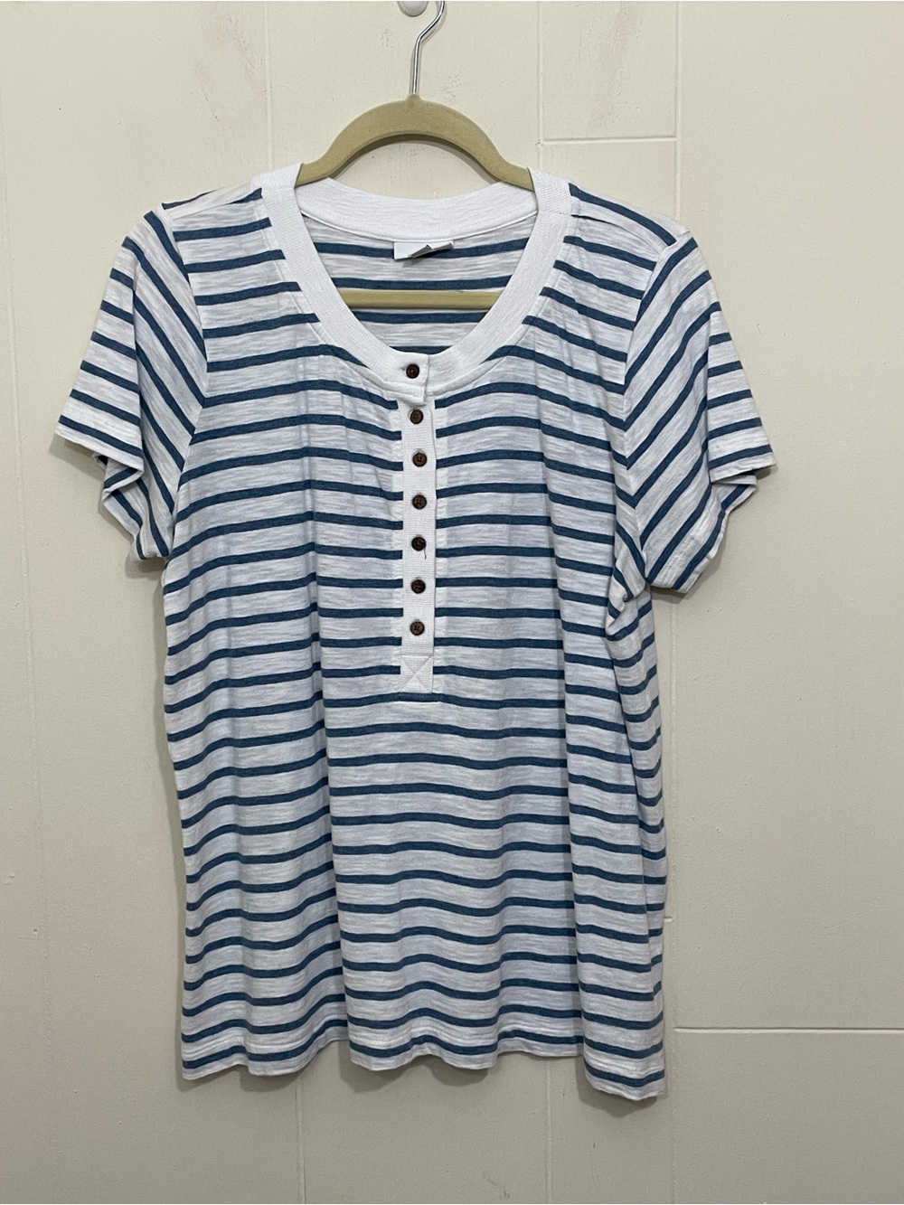 J. Jill Short Sleeve Henley Tee Shirt Size M White Blue Stripe Coastal Chic